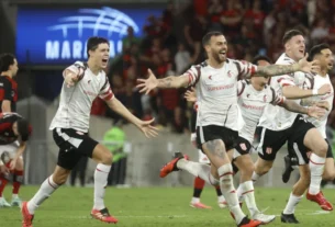 Flamengo cai para o Estudiantes e Leonardo Jardim perde final portuguesa