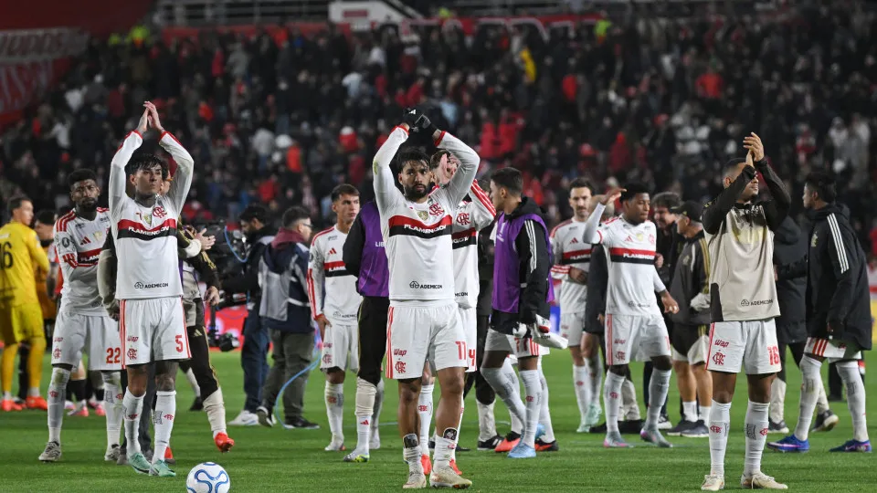 Flamengo empata com Estudiantes na Argentina e decide vaga na final no Maracanã