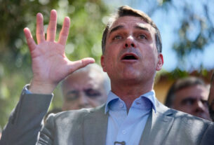Flávio Bolsonaro assume protagonismo e detalha agenda política após primeiro turno