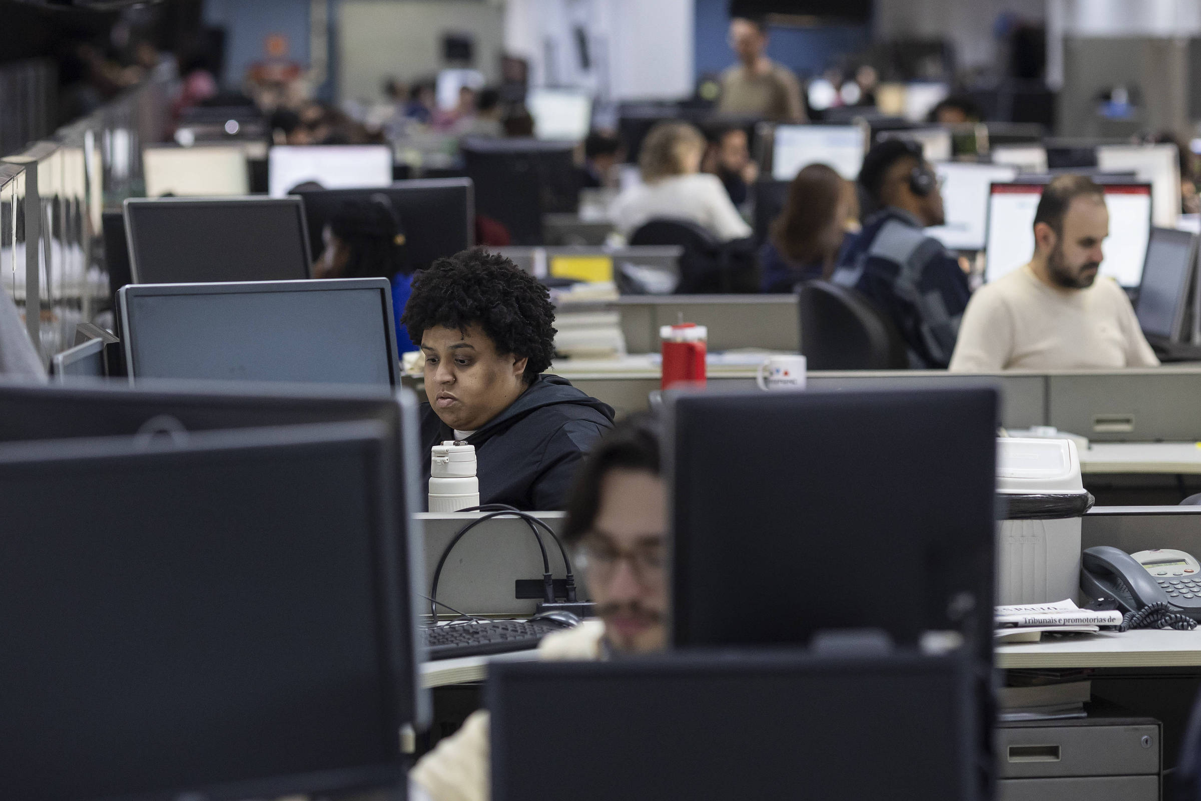 Folha de S.Paulo abre vagas para editores de vídeo