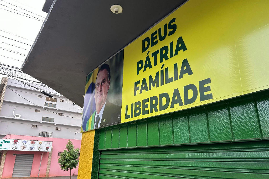 Foz do Iguaçu abriga foragidos do 8 de Janeiro e rota de fuga ligada a bolsonaristas