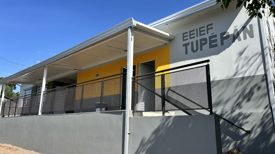 Governo do Estado entrega novo prédio para a escola indígena Tupe Pan em Porto Alegre