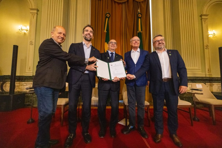 Governo estadual entrega Licença Prévia para avanço do projeto Natureza em Barra do Ribeiro