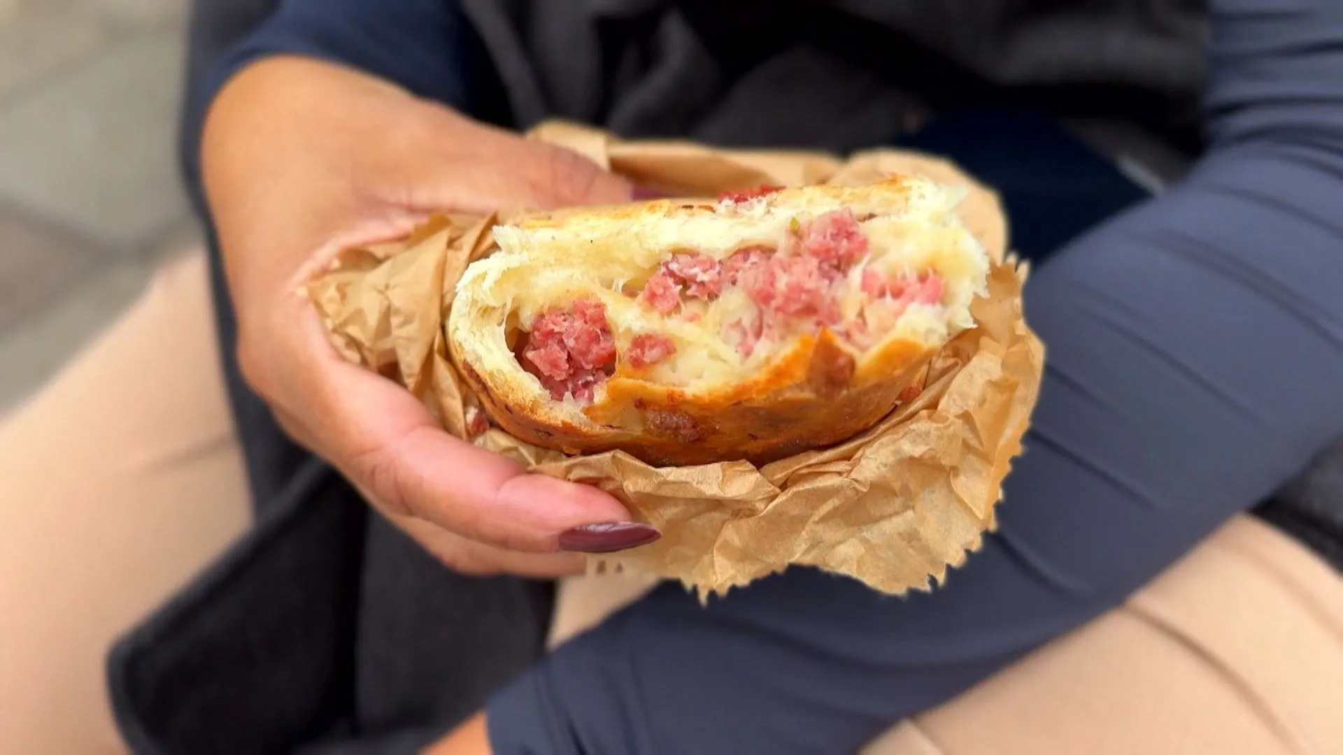 Gramado oficializa tradicional pão com linguiça de R$ 9 como patrimônio cultural imaterial