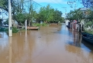 Guaíba volta a subir em Porto Alegre e mantém alerta de inundação