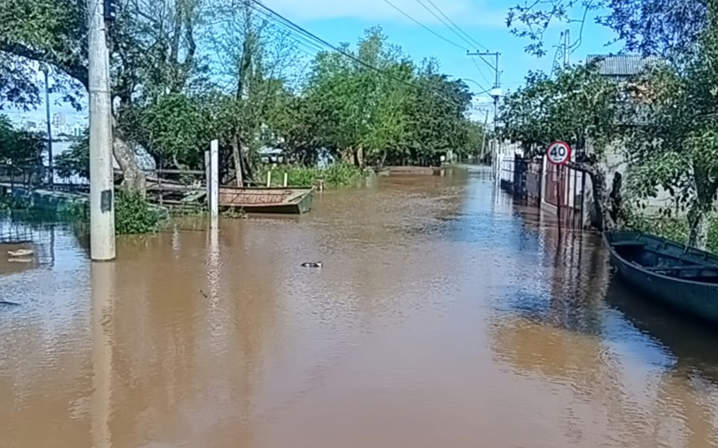 Guaíba volta a subir em Porto Alegre e mantém alerta de inundação