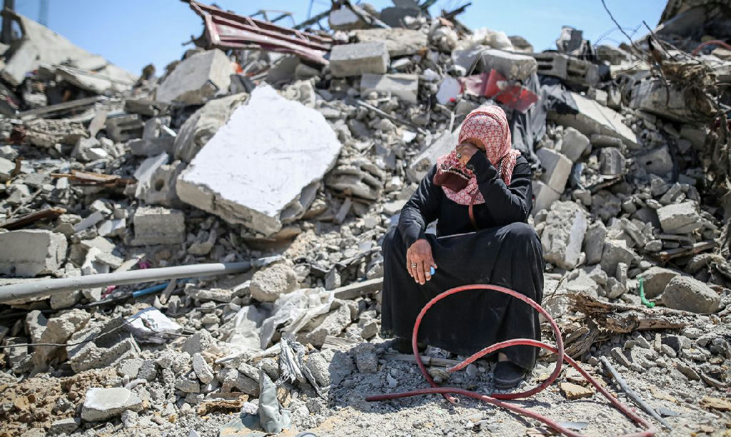 Guerra em Gaza completa três anos sob sombra de impasse e bombardeios diários