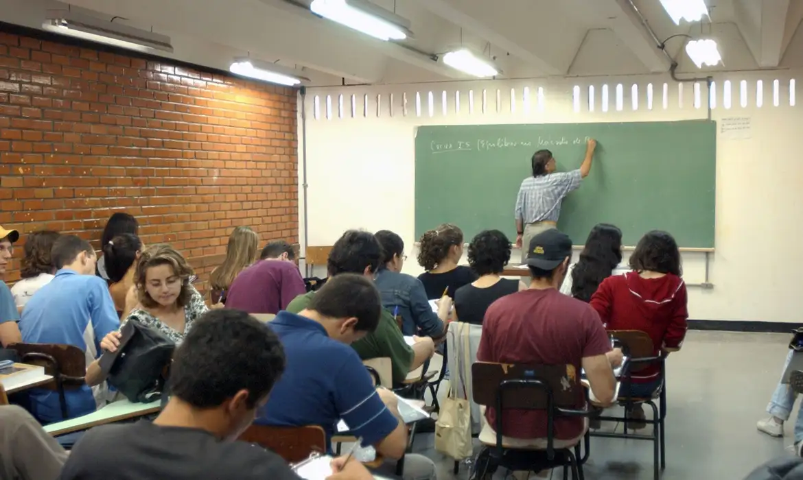 Inscrições abertas para seleção de professores do Enade