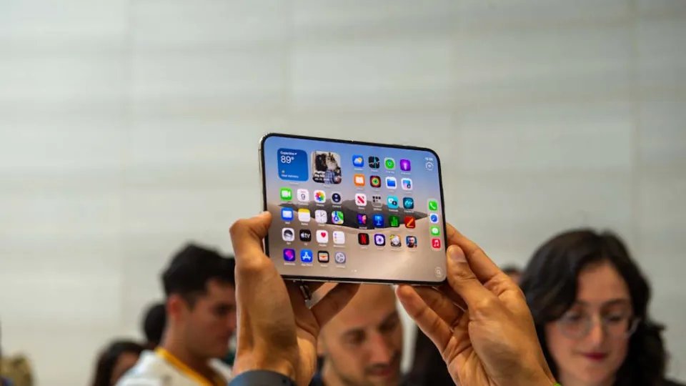 IPhone Duo enfrenta problemas e reclamações após o lançamento