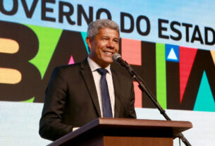 Jerônimo Rodrigues conquista reeleição ao governo da Bahia no primeiro turno