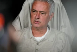 José Mourinho analisa crise de Cristiano Ronaldo e sugere mudança de postura na seleção