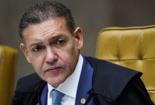 Kassio Nunes Marques ordena investigação sobre canal de André Janones após reversão de censura