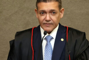 Kassio Nunes Marques suspende circulação de jornal do Sindipetro após pedido de Flávio Bolsonaro