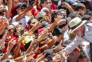 Kassio Nunes Marques telefona para Lula neste domingo e cumprimenta presidente por reeleição