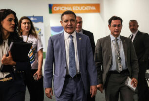 Kassio Nunes Marques visita PRF em gesto de reaproximação institucional após eleições de 2022