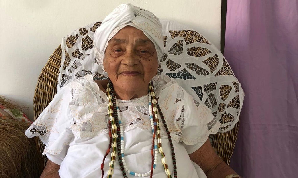 Liderança centenária do candomblé e ialorixá do ilê axé omi ewá morre em salvador
