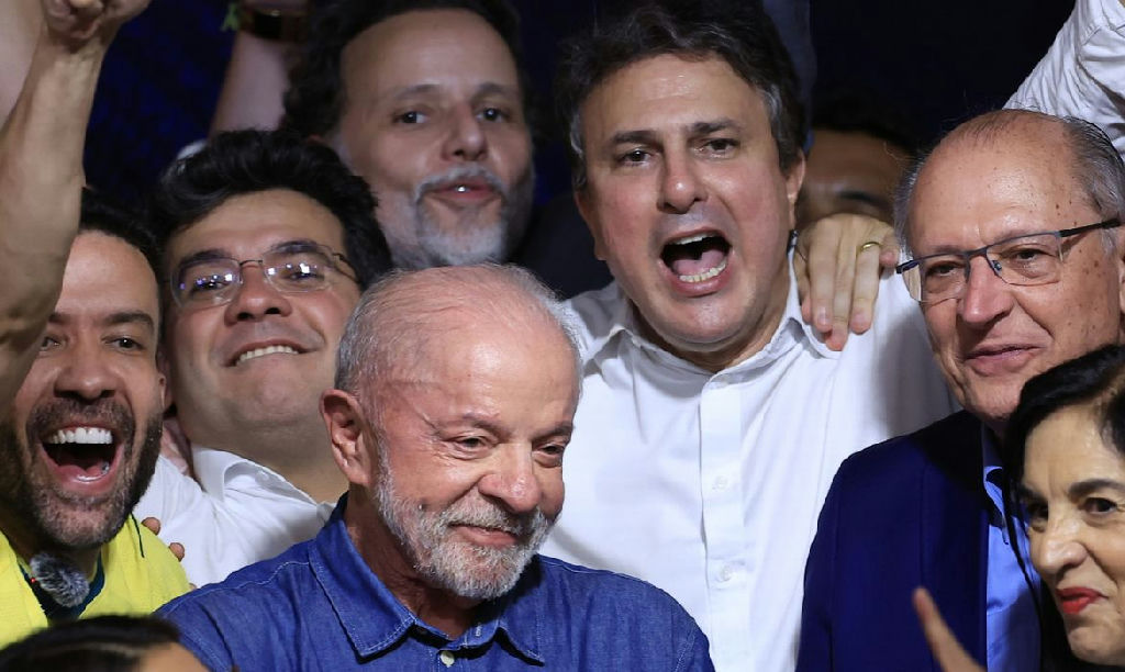 Líderes latino-americanos celebram vitória eleitoral de Lula nas redes sociais