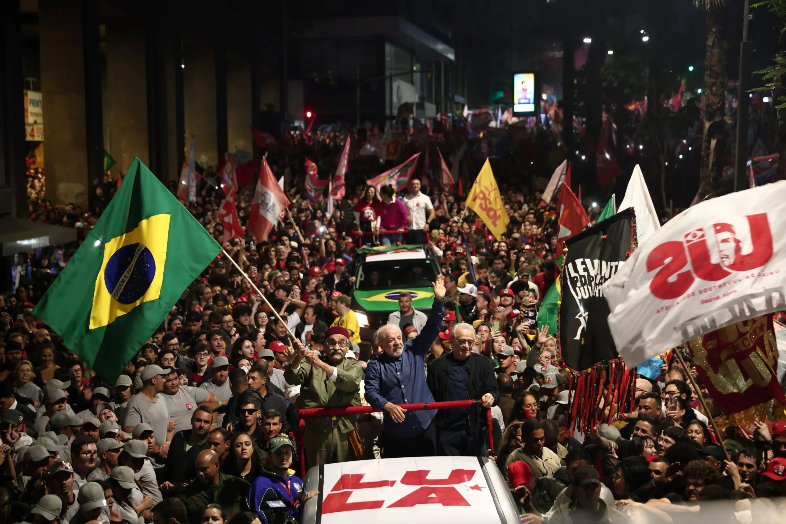 Lula conquista em Porto Alegre sua maior votação em capitais fora do Nordeste com 55,84%
