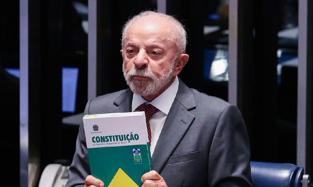 Lula cumpre agenda em Minas Gerais e destaca fim da escala de trabalho seis por um