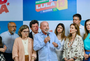 Lula defende fim da escala 6x1 e critica propostas de cortes em investimentos públicos