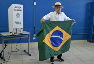 Lula descarta buscar Trump e governo trata caso de Flávio como página virada