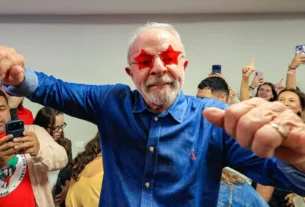 Lula ultrapassa Flávio Bolsonaro em 19 municípios gaúchos após virada no segundo turno