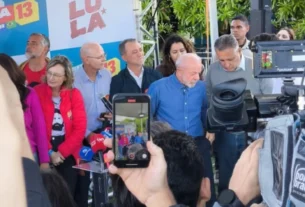 Lula vai a Porto Alegre para ato público um dia depois de debate televisivo
