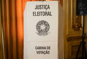 Mais de 2 milhões de eleitores justificam ausência no segundo turno até as 12h, diz TSE