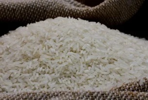 Mercado de arroz tem negócios limitados por demanda fraca e preços estáveis
