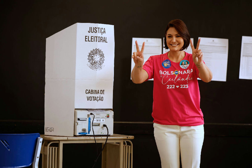 Michelle Bolsonaro articula viagem ao Amazonas para impulsionar candidatura do PL