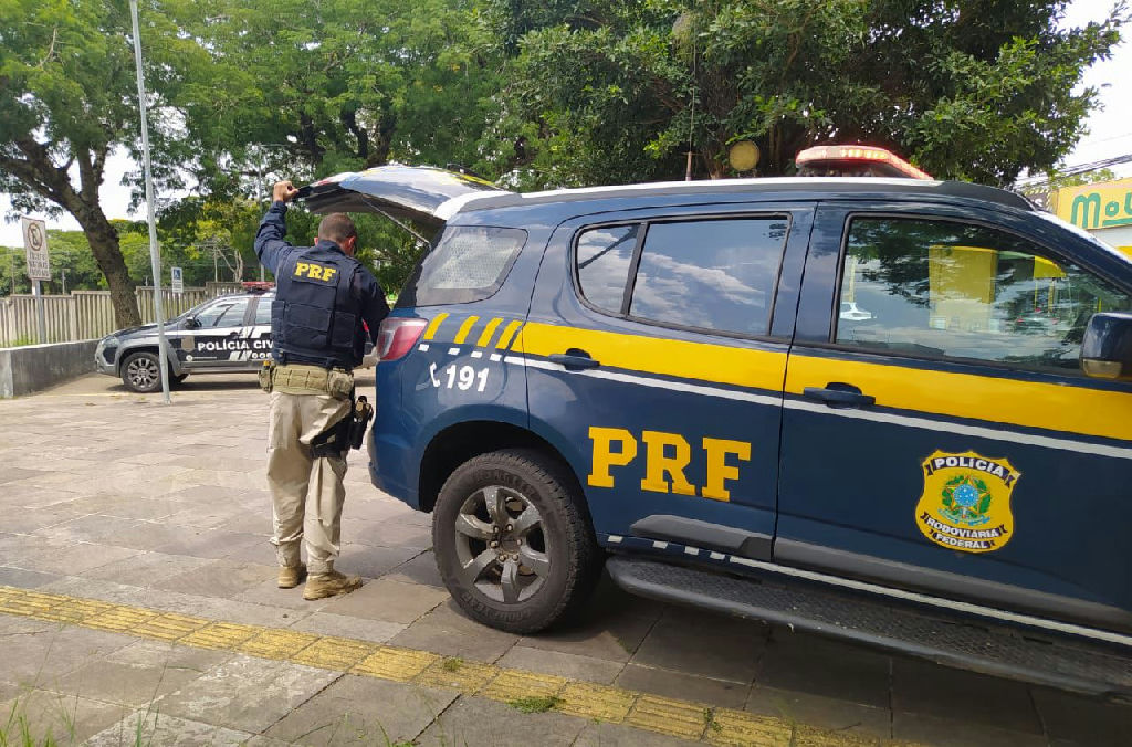 Motorista sem habilitação é preso após furto de veículo e embriaguez na Br-116