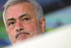 Mourinho critica imprensa espanhola e defende Mbappé de polêmicas