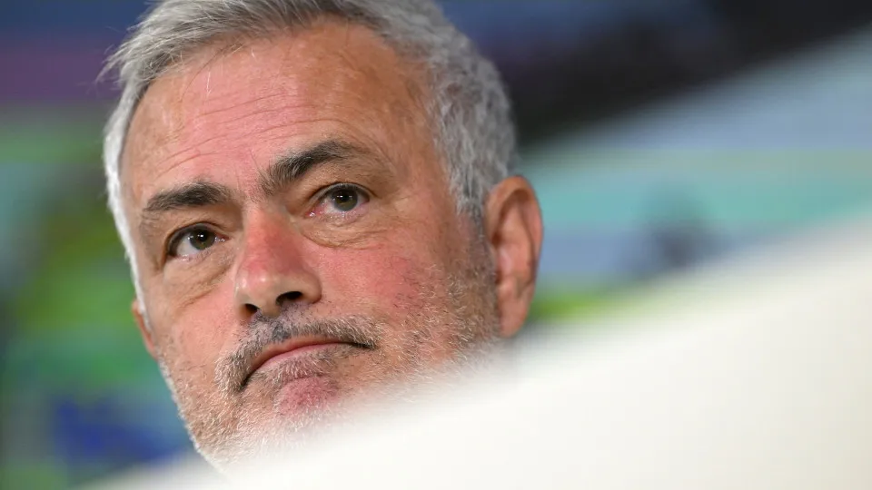 Mourinho critica imprensa espanhola e defende Mbappé de polêmicas