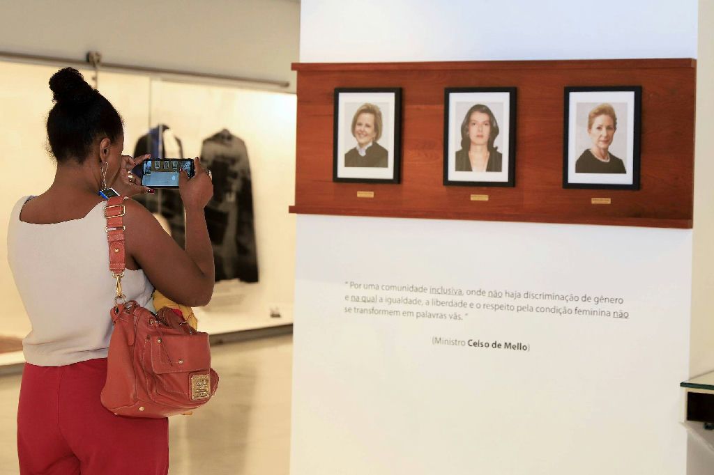 Movimento de mulheres pressiona Lula pela indicação inédita de ministra negra ao STF