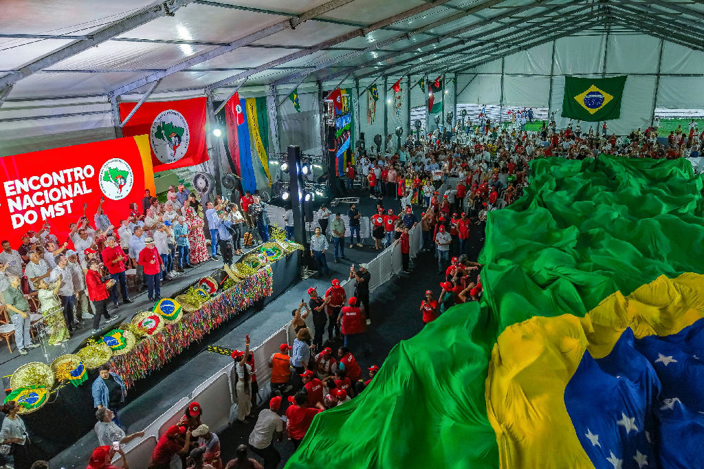MST amplia bancada na Câmara dos Deputados e elege quatro representantes