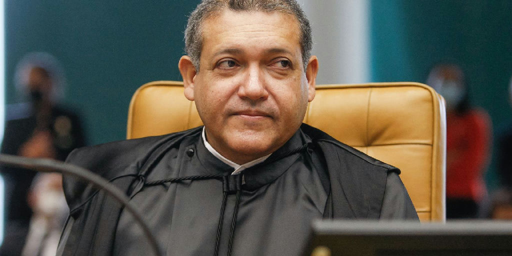 Nunes Marques impõe restrições ao canal Exército do Lula no Whatsapp