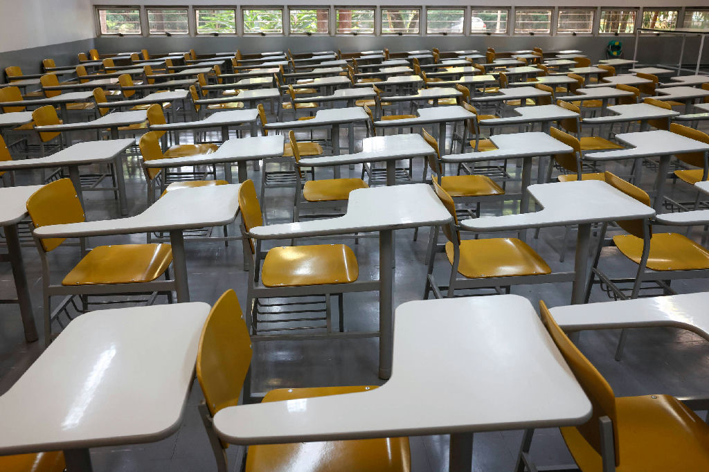 O impacto invisível dos vieses docentes na formação escolar e profissional