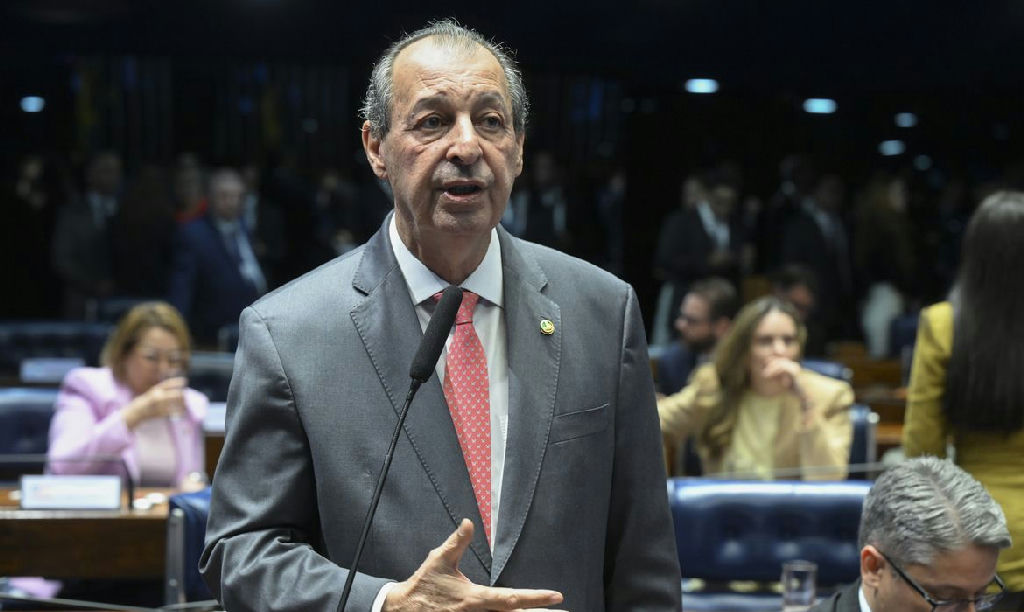 Omar Aziz vence disputa no segundo turno e conquista governo do Amazonas com 59,96%