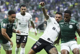 Palmeiras goleia Corinthians e mantém pressão máxima sobre o líder Flamengo