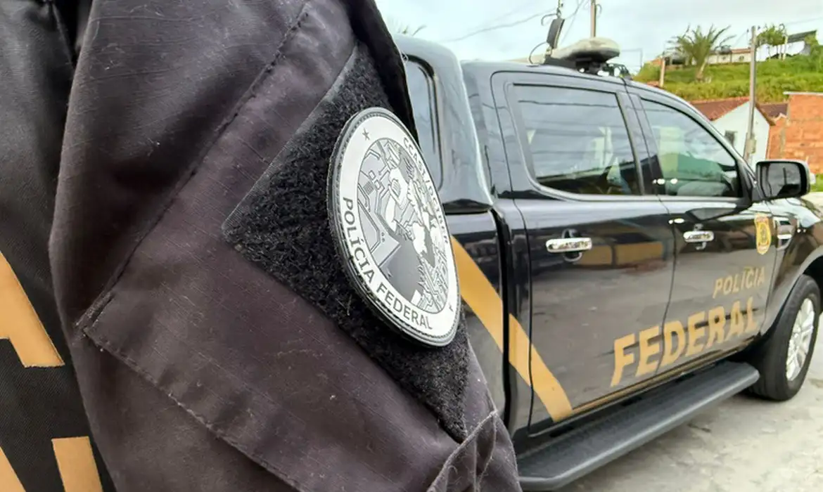 Polícia Federal realiza nova fase da Operação Unha e Carne contra lavagem de dinheiro no Rio de Janeiro