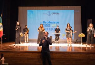 Prêmio Professor Destaque reconhece 15 profissionais da rede municipal de Canoas nesta quinta-feira