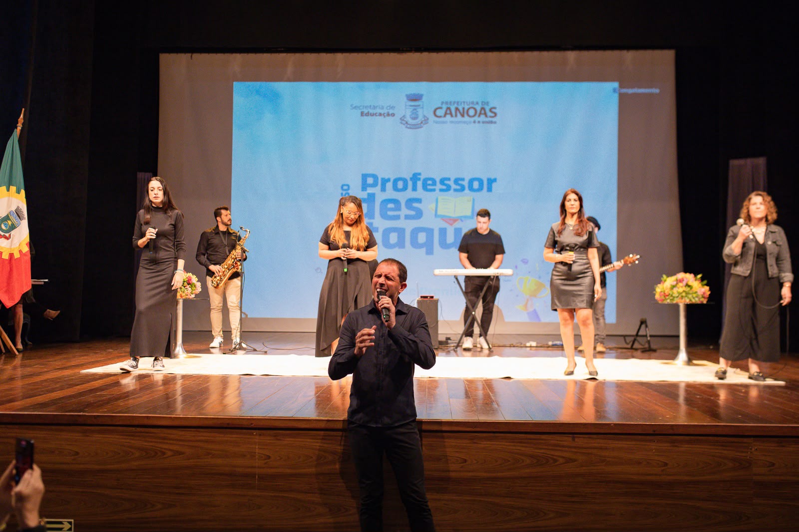Prêmio Professor Destaque reconhece 15 profissionais da rede municipal de Canoas nesta quinta-feira