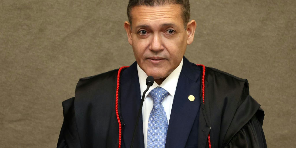 Presidente do TSE realiza pronunciamento oficial na véspera do primeiro turno das eleições