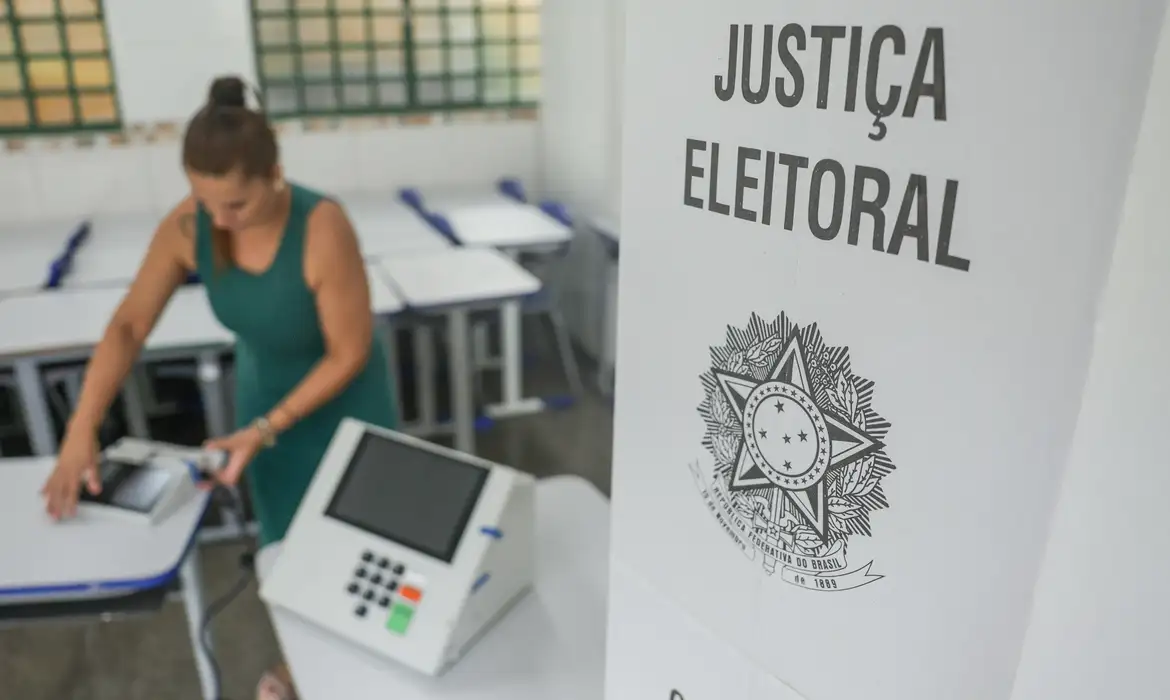 Propaganda eleitoral chega ao fim neste sábado com regras rígidas para o segundo turno