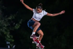 Rayssa leal supera lesão no tornozelo e fica em sétimo lugar no mundial de skate street