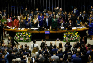 Reeleição alcança 77% de parlamentares premiados pelo Ranking dos Políticos