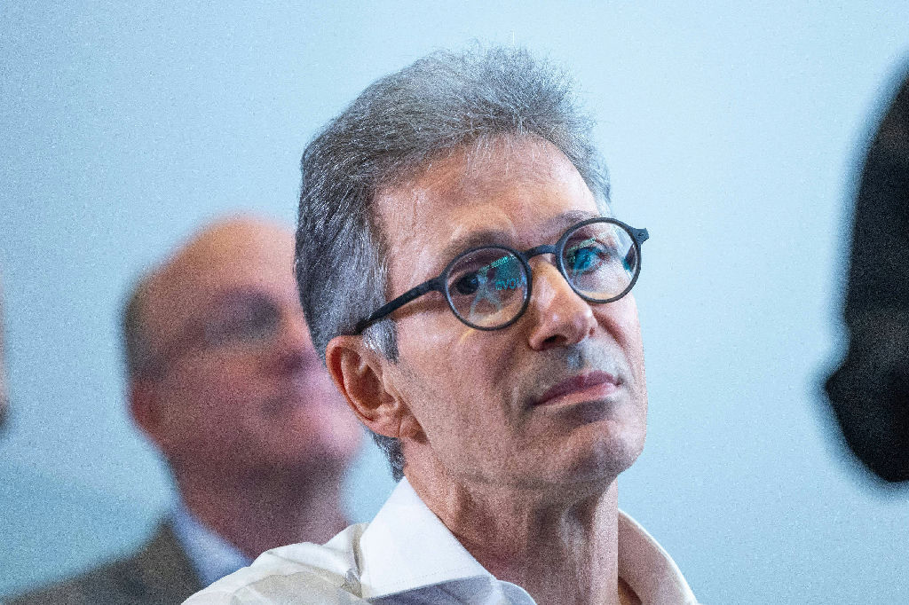 Romeu Zema apoia Flávio Bolsonaro no segundo turno das eleições