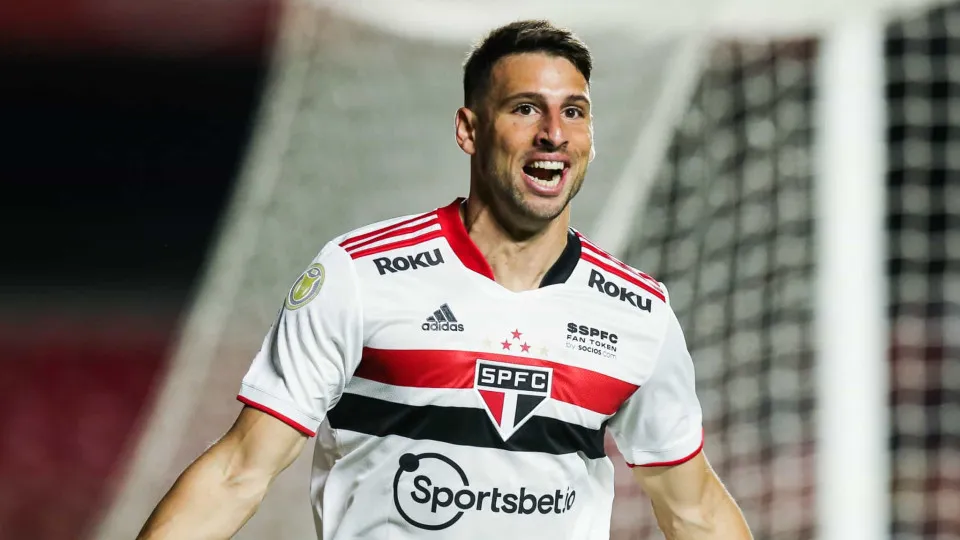 São Paulo aposta na dupla Luciano e Calleri diante do Vasco pelo Brasileirão
