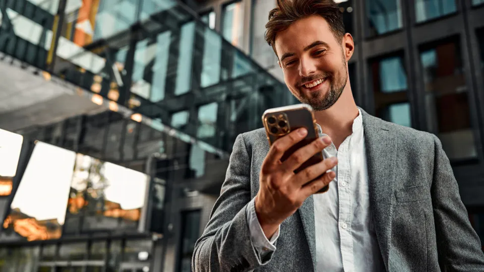 Segurança digital: 5 aplicativos essenciais para proteger seu celular contra golpes
