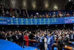 Senado aprova jornada de 40 horas e extingue escala 6x1 com novas regras de transição
